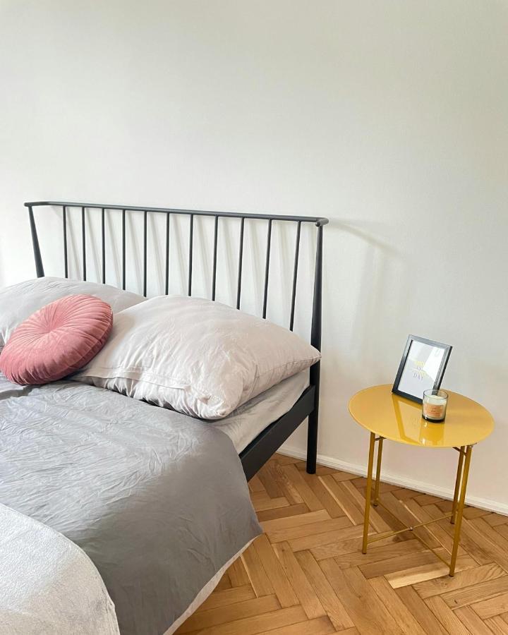 Big And Cozy Bedroom In Krakow Cracóvia Exterior foto